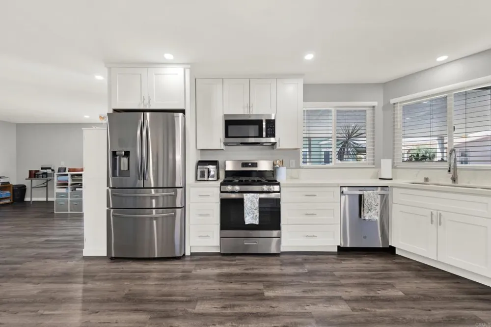 9255 Magnolia Ave #Spc 18 Santee, CA 92071