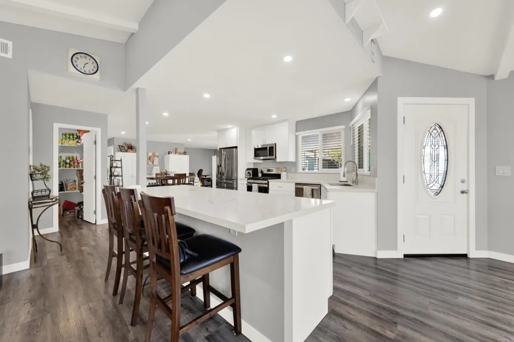 9255 Magnolia Ave #Spc 18 Santee, CA 92071