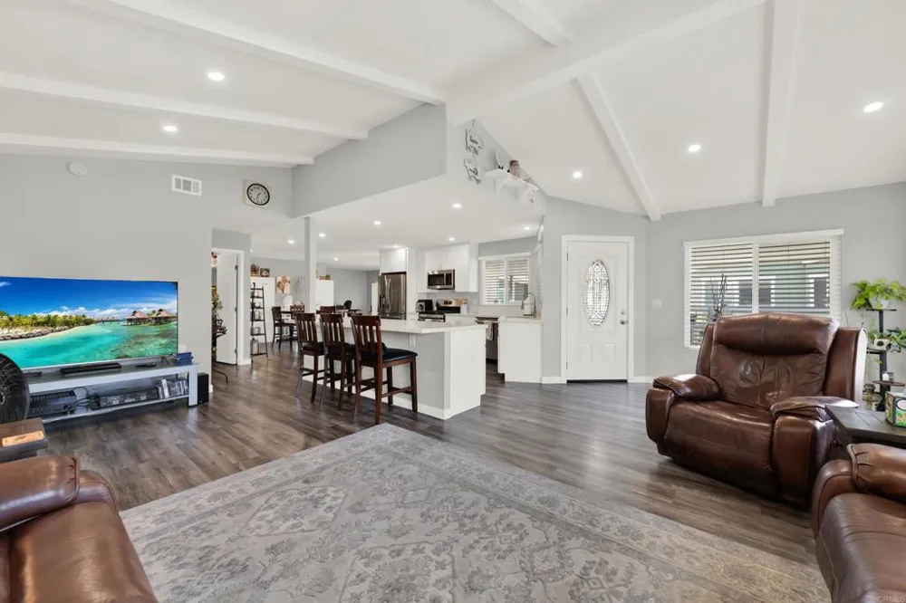 9255 Magnolia Ave #Spc 18 Santee, CA 92071