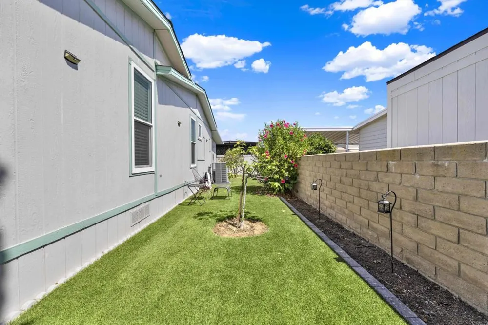 9255 Magnolia Ave #Spc 18 Santee, CA 92071