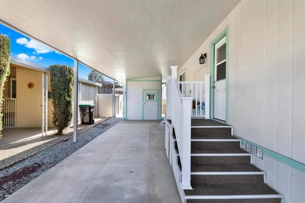9255 Magnolia Ave #Spc 18 Santee, CA 92071