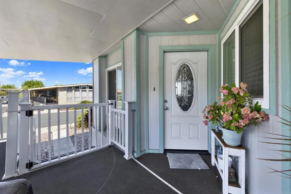9255 Magnolia Ave #Spc 18 Santee, CA 92071