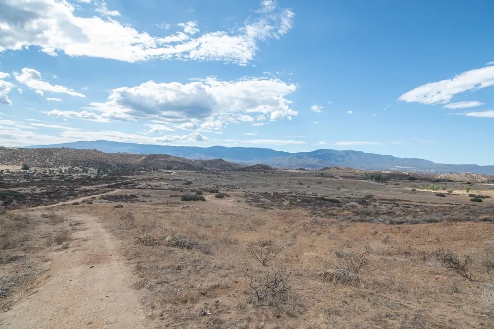 41680 Grouse Court Hemet, CA 92543