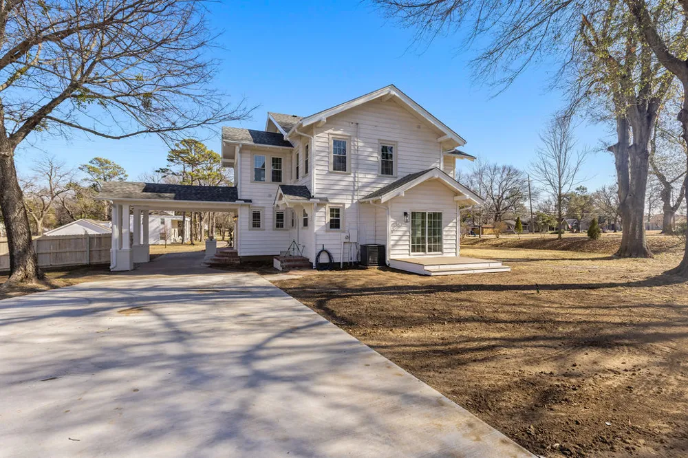 415 Sunset Drive Ardmore, OK 73401