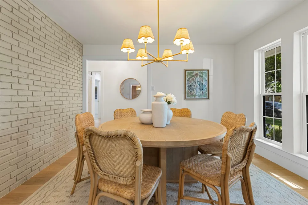 6427 Mimms Drive Dallas, TX 75252