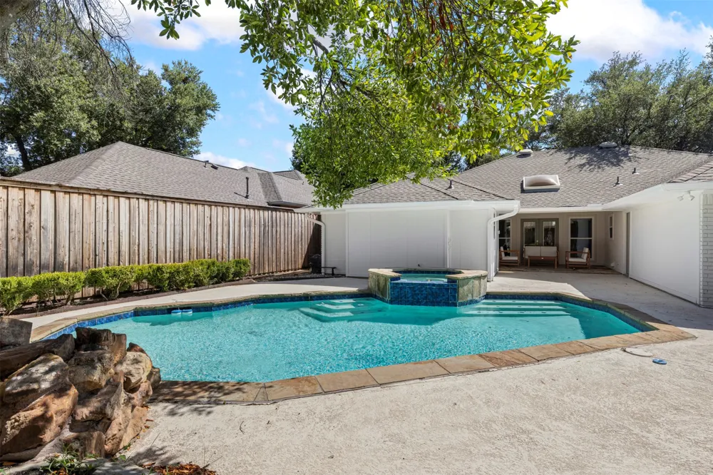 6427 Mimms Drive Dallas, TX 75252