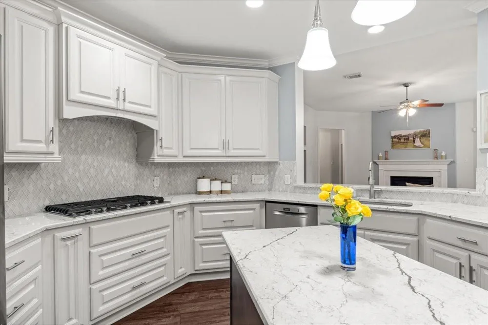 3102 Silverberry Trail Kingwood, TX 77345