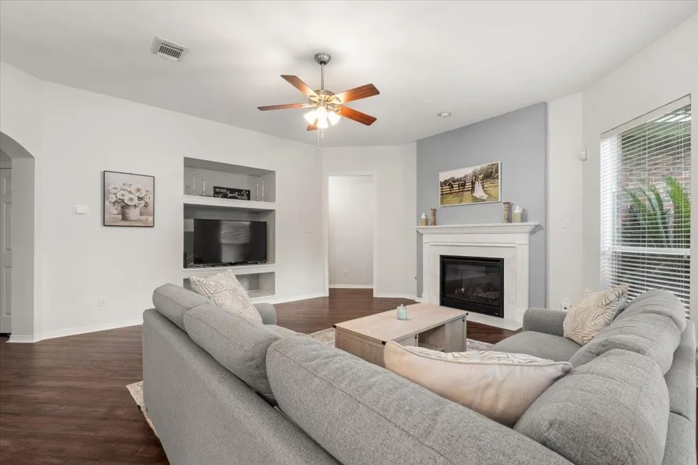3102 Silverberry Trail Kingwood, TX 77345
