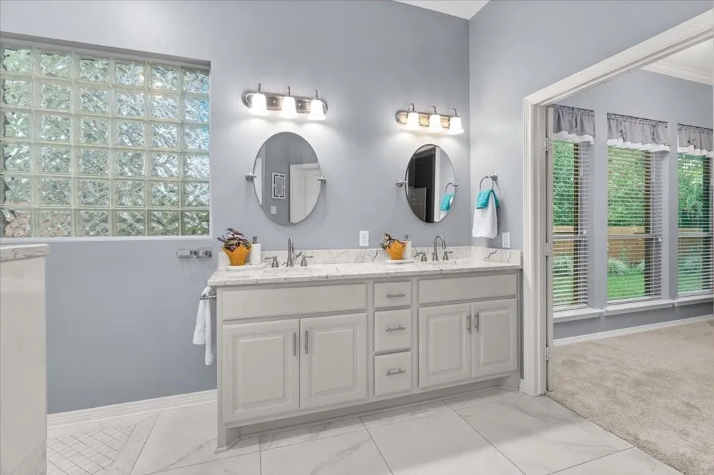 3102 Silverberry Trail Kingwood, TX 77345