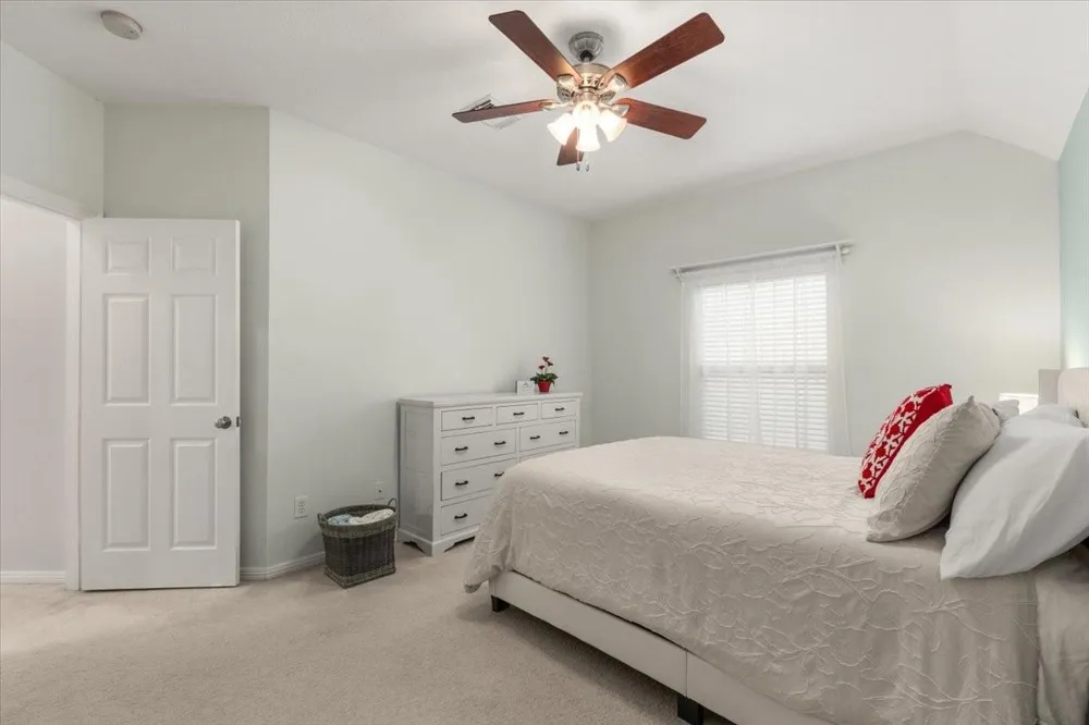 3102 Silverberry Trail Kingwood, TX 77345