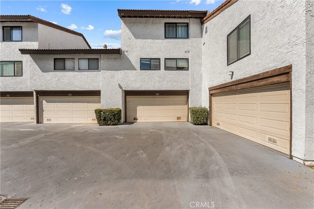 21545 Erwin #96 Woodland Hills, CA 91367