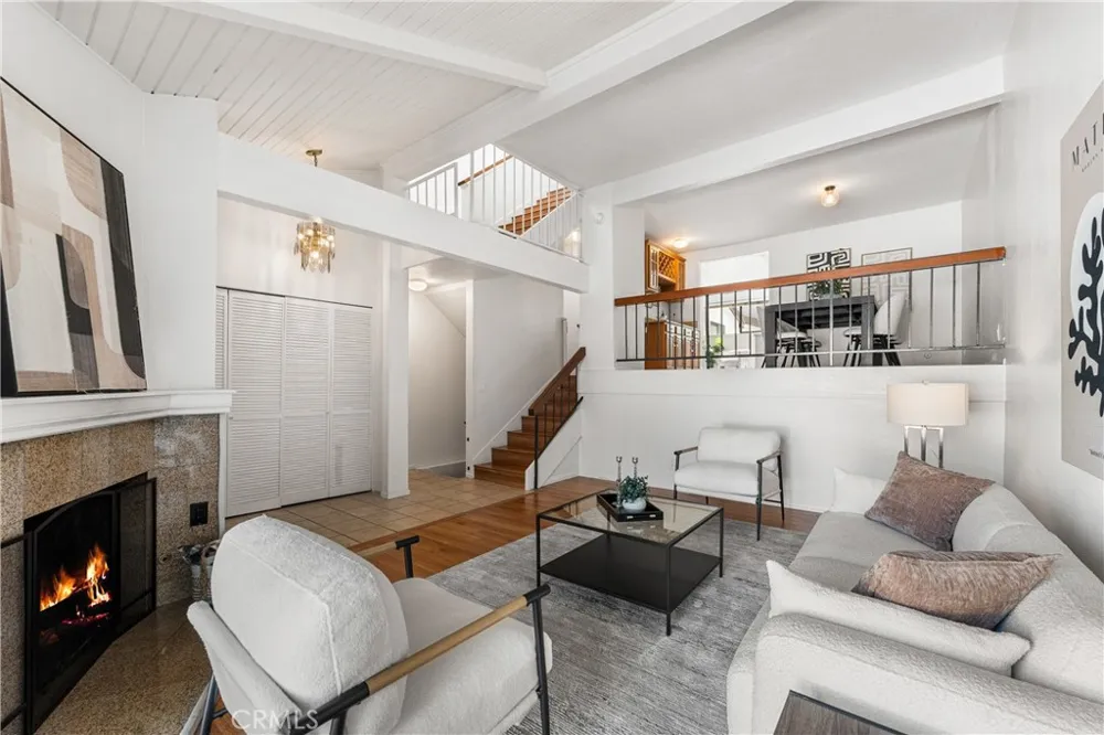 21545 Erwin #96 Woodland Hills, CA 91367