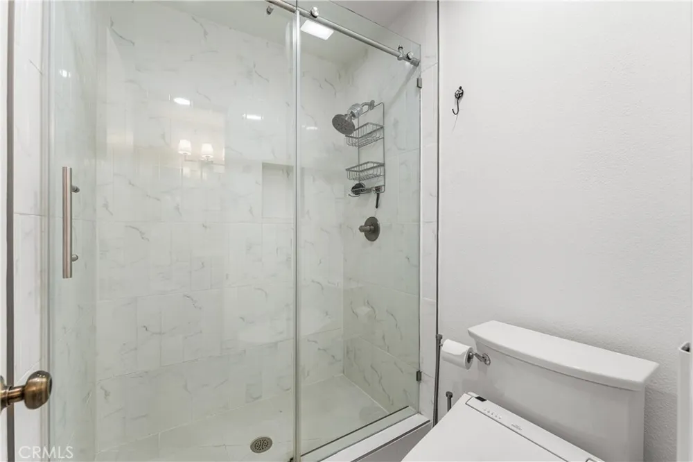 21545 Erwin #96 Woodland Hills, CA 91367