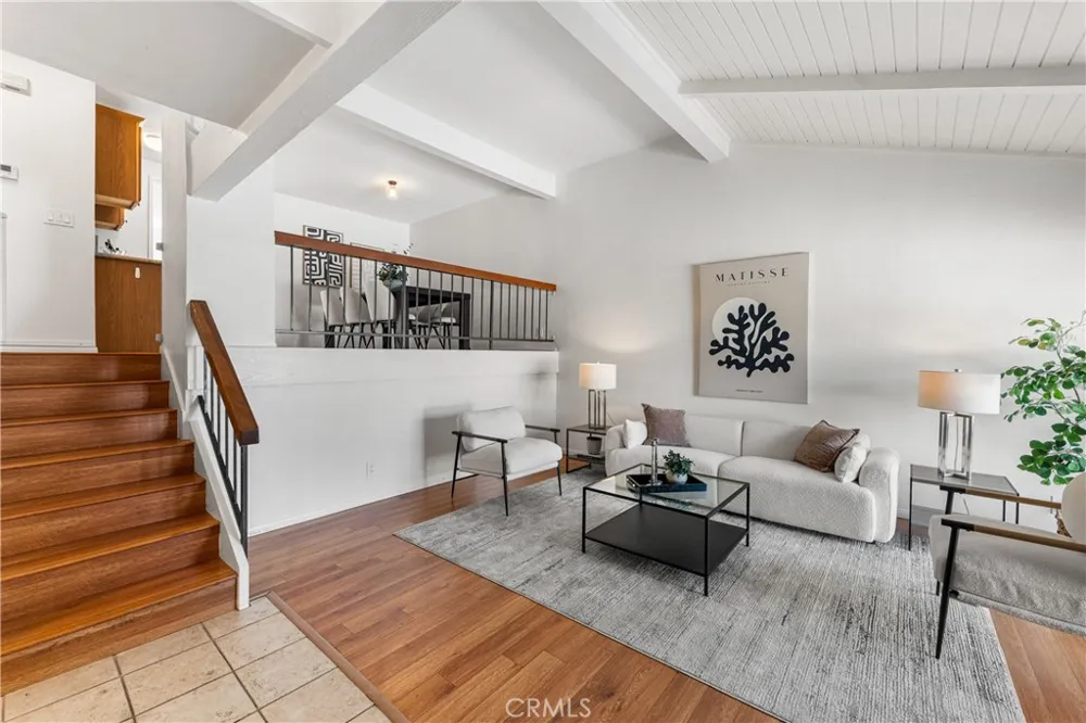 21545 Erwin #96 Woodland Hills, CA 91367