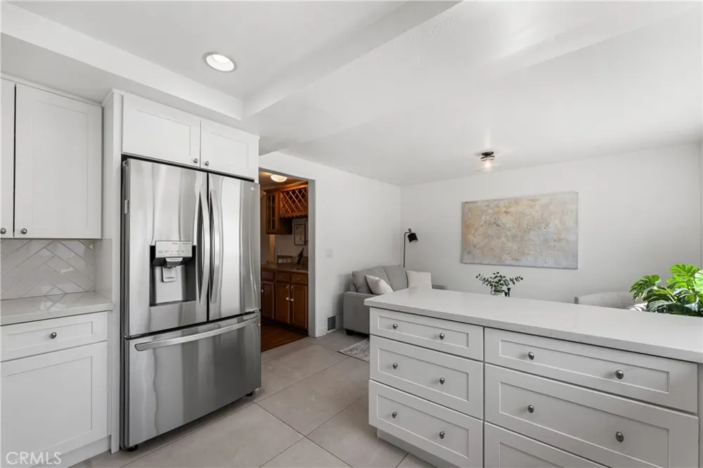 21545 Erwin #96 Woodland Hills, CA 91367