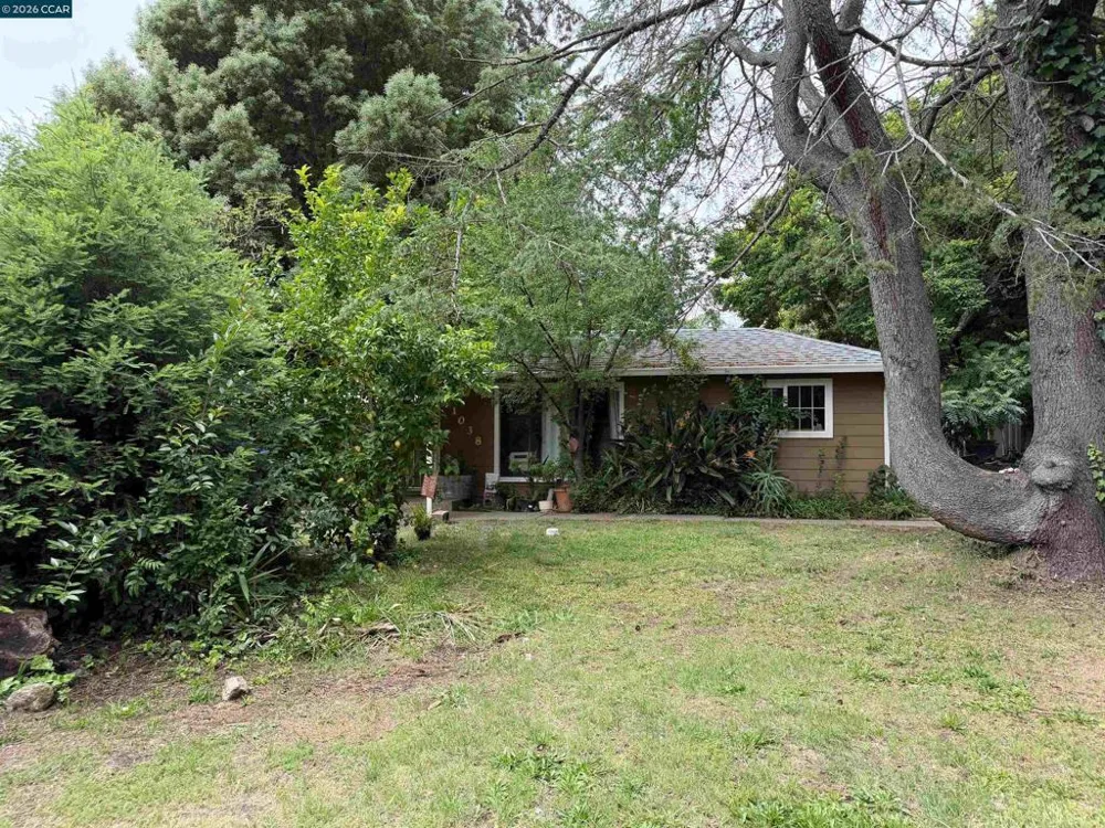 1038 Johnston St Napa, CA 94558