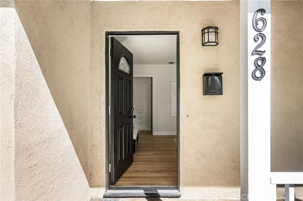 628 S Helena Street Anaheim, CA 92805