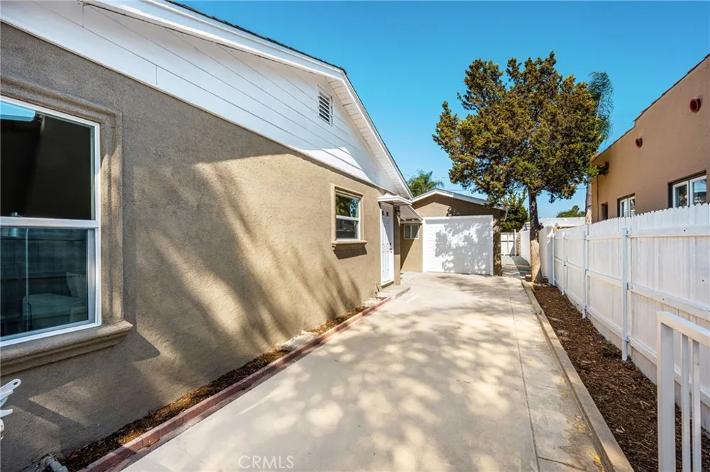 628 S Helena Street Anaheim, CA 92805