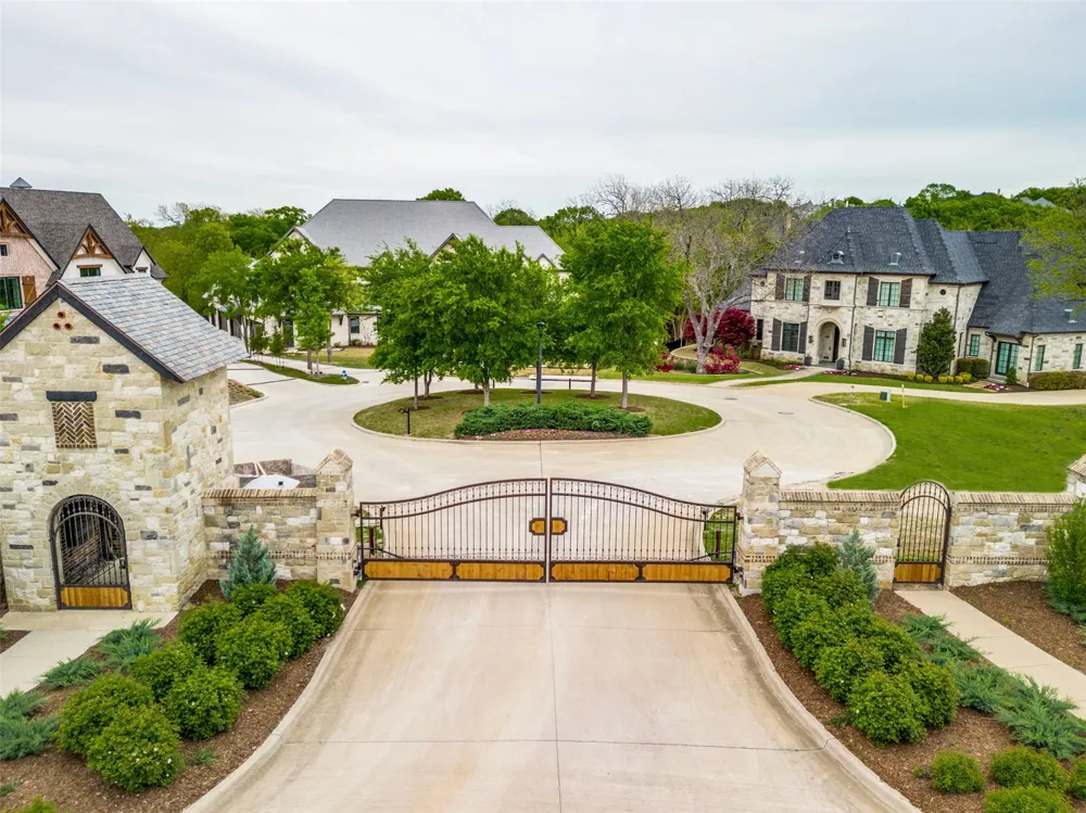 6205 Altamura McKinney, TX 75071