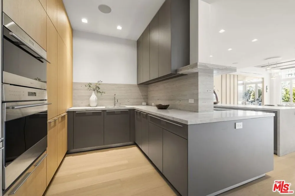 17351 W Sunset Boulevard #3C Pacific Palisades, CA 90272