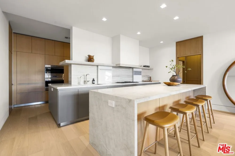 17351 W Sunset Boulevard #3C Pacific Palisades, CA 90272