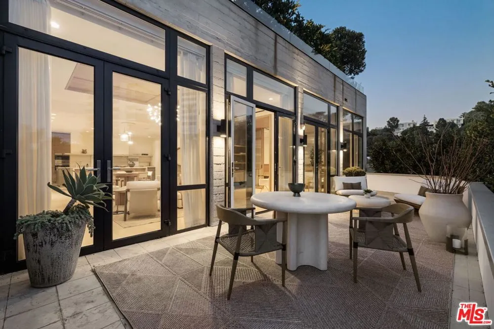 17351 W Sunset Boulevard #3C Pacific Palisades, CA 90272