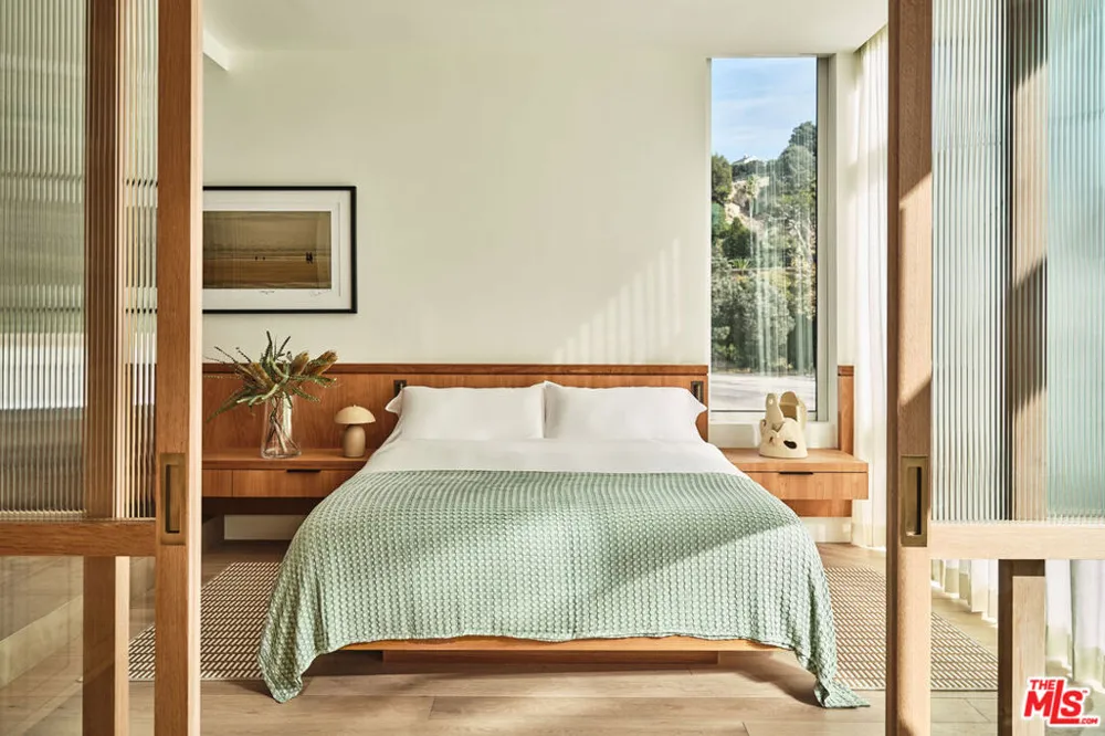 17351 W Sunset Boulevard #3C Pacific Palisades, CA 90272