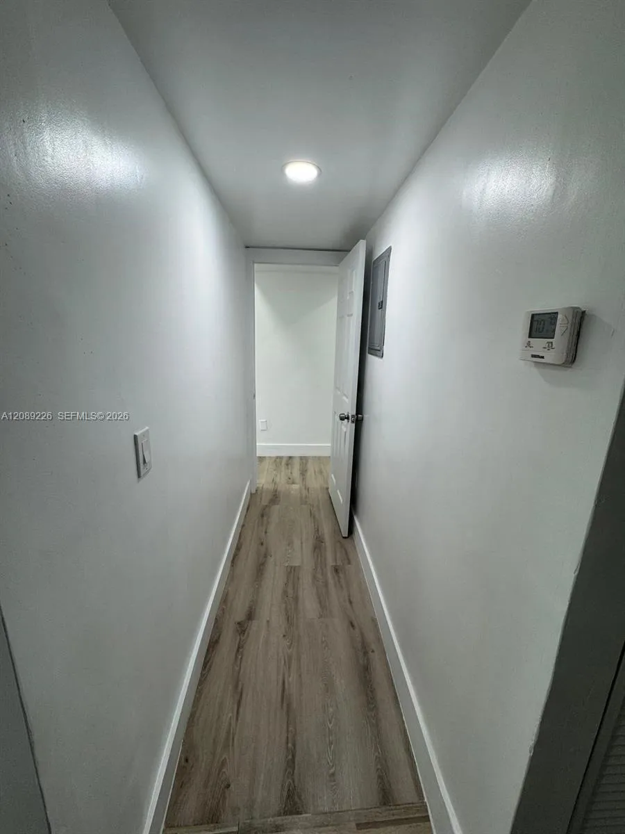 1943 NW 2nd ct #5 Miami, FL 33136