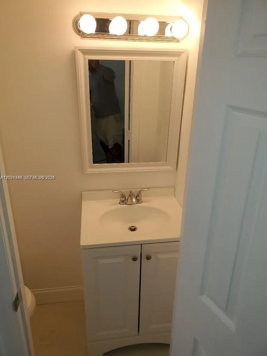 4008 W 9th Ct #56 Hialeah, FL 33012
