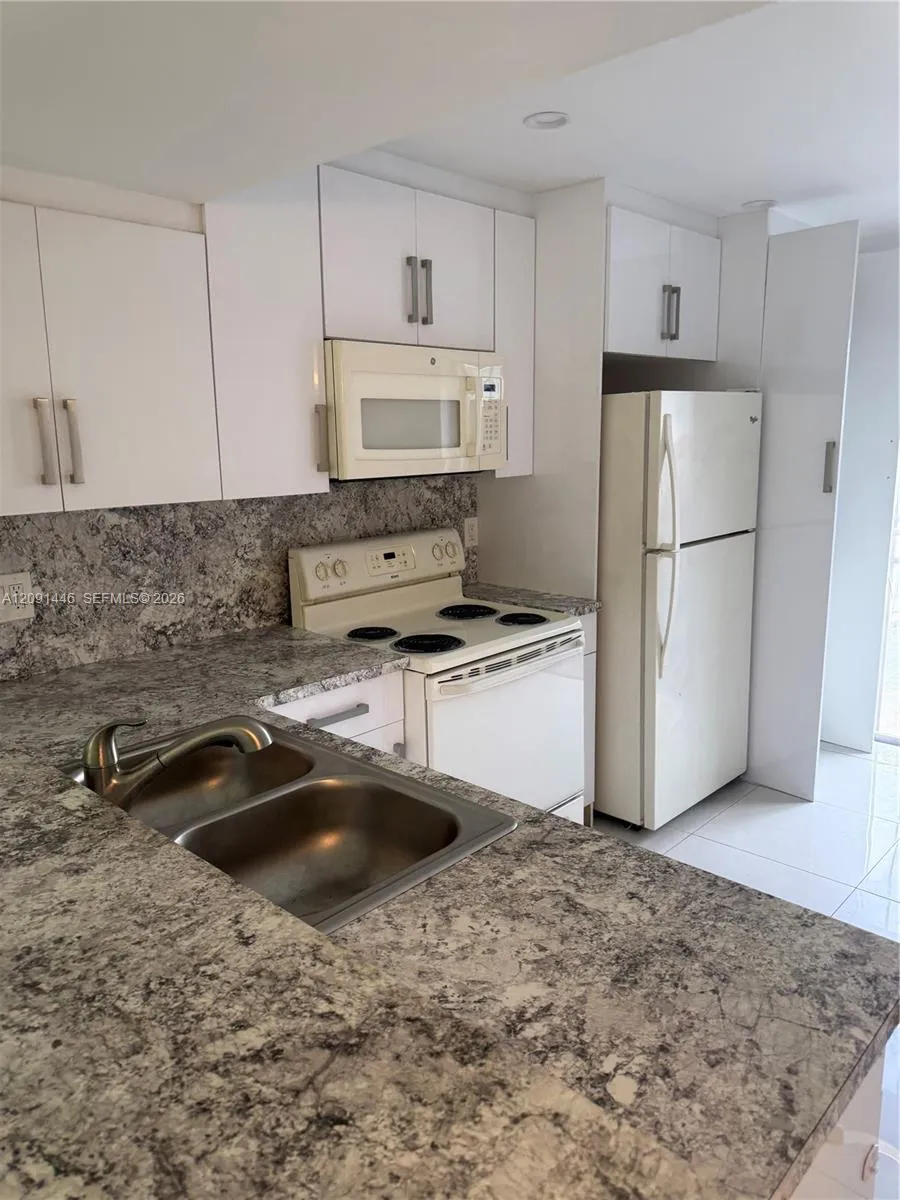 4008 W 9th Ct #56 Hialeah, FL 33012