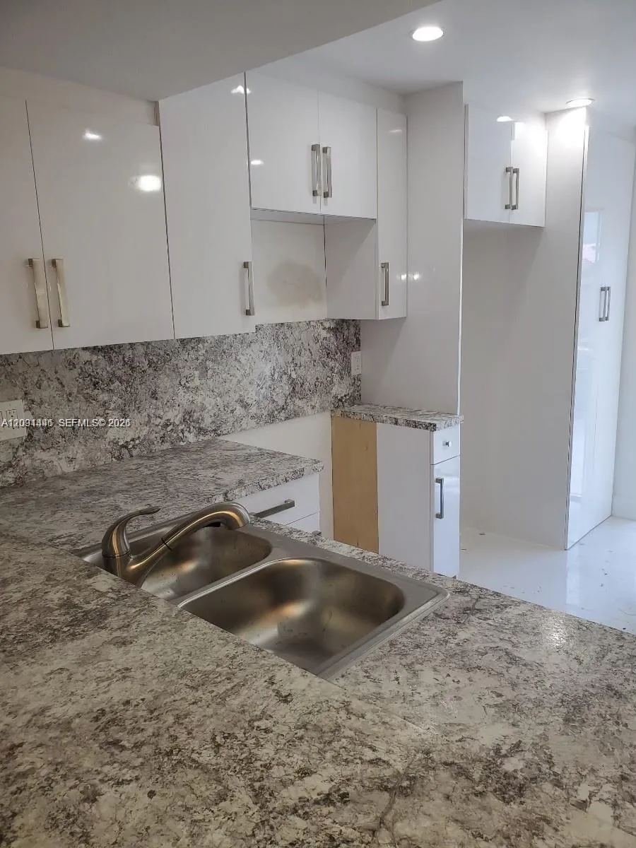 4008 W 9th Ct #56 Hialeah, FL 33012