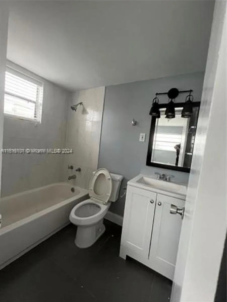 6780 SW 44th St #1 Miami, FL 33155