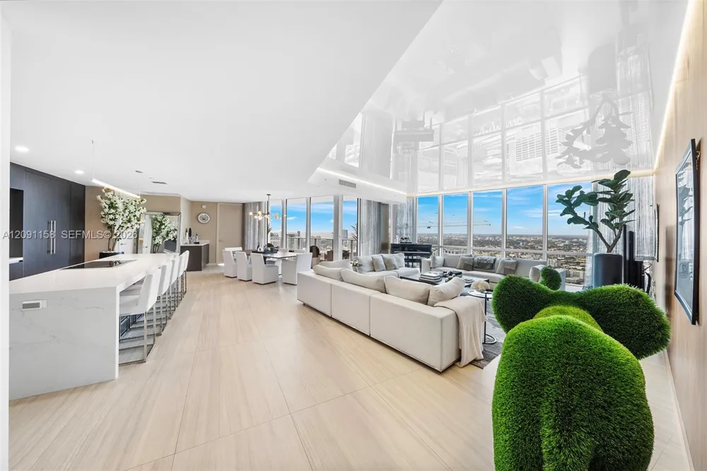 851 NE 1st Ave #5312 Miami, FL 33132
