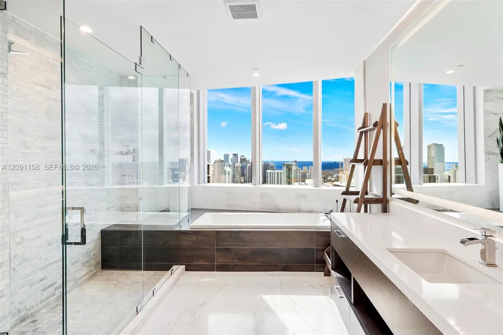 851 NE 1st Ave #5312 Miami, FL 33132