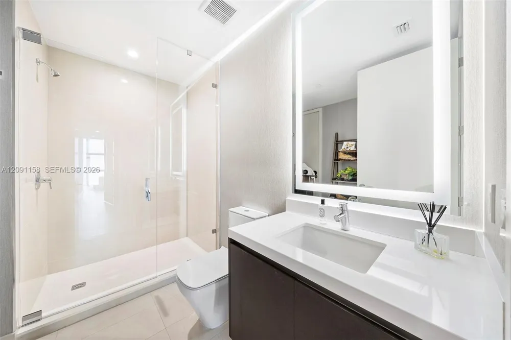 851 NE 1st Ave #5312 Miami, FL 33132