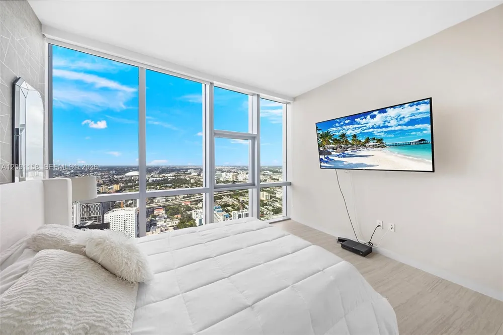 851 NE 1st Ave #5312 Miami, FL 33132