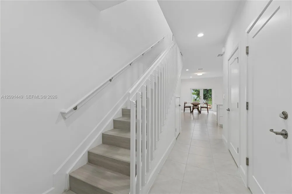1313 NW 27 Ave Pompano Beach, FL 33069