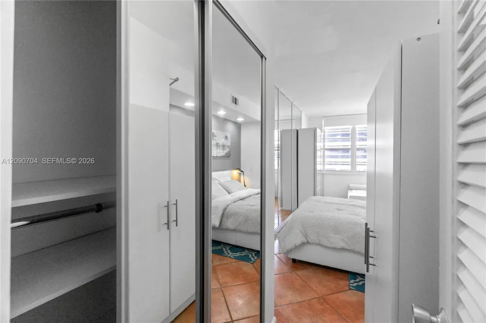 100 Lincoln Rd #1127 Miami Beach, FL 33139