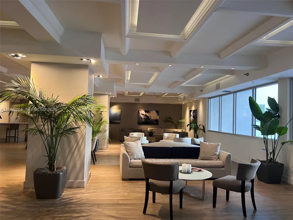 100 Lincoln Rd #1127 Miami Beach, FL 33139