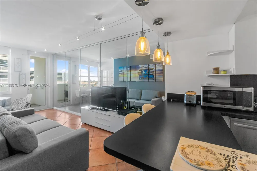 100 Lincoln Rd #1127 Miami Beach, FL 33139