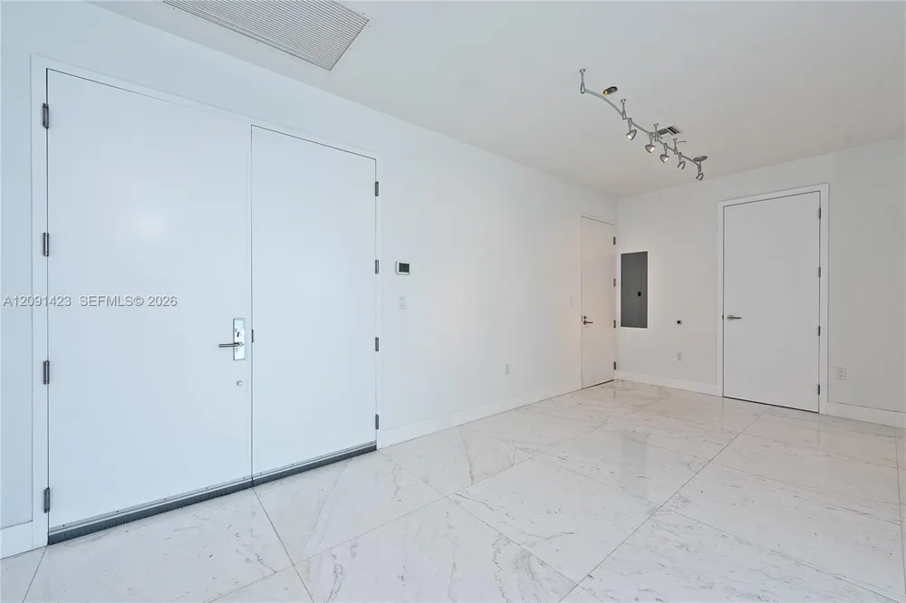 17475 Collins Ave #2003 Sunny Isles Beach, FL 33160