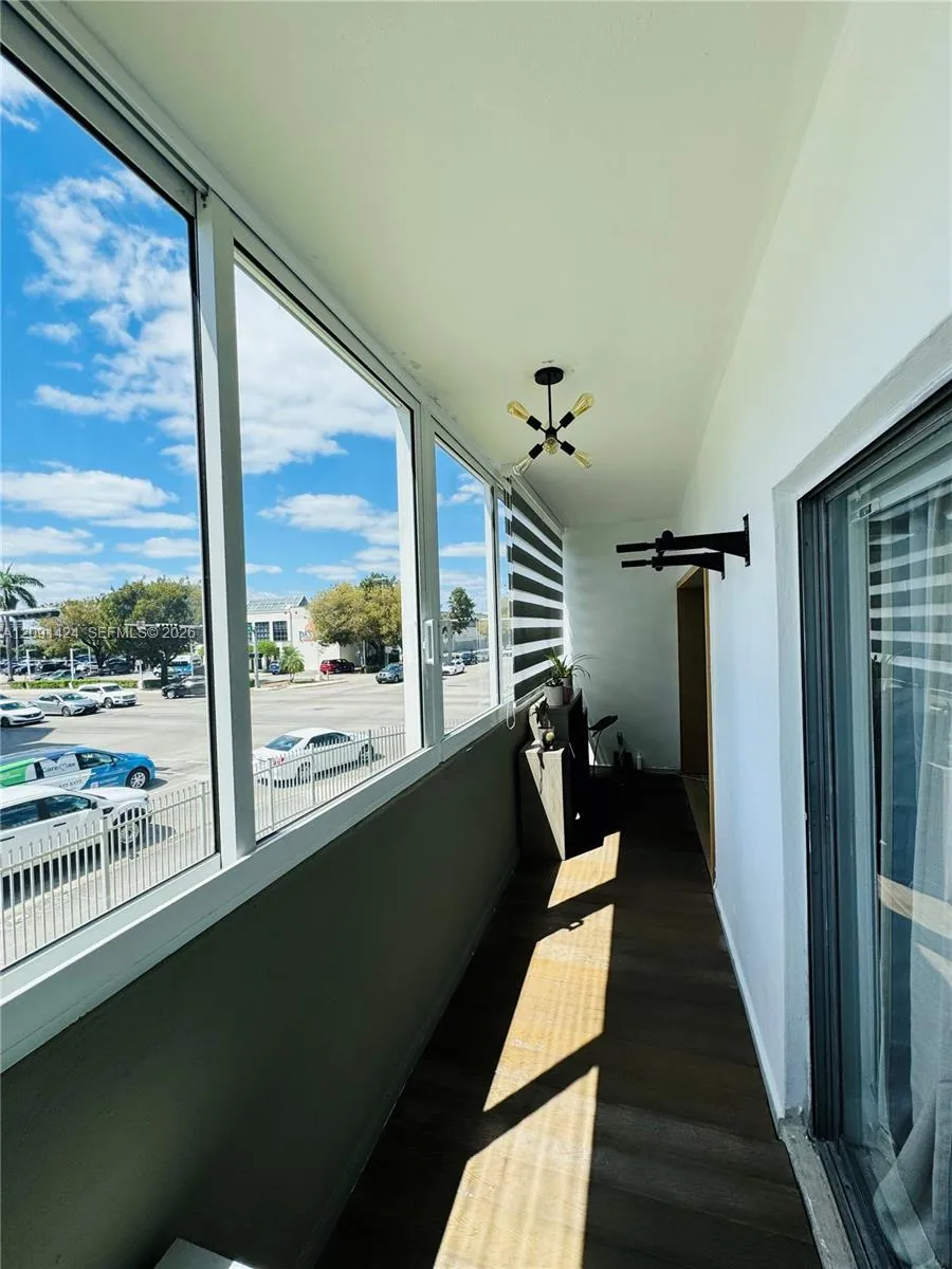 1555 W 44th Pl #214D Hialeah, FL 33012
