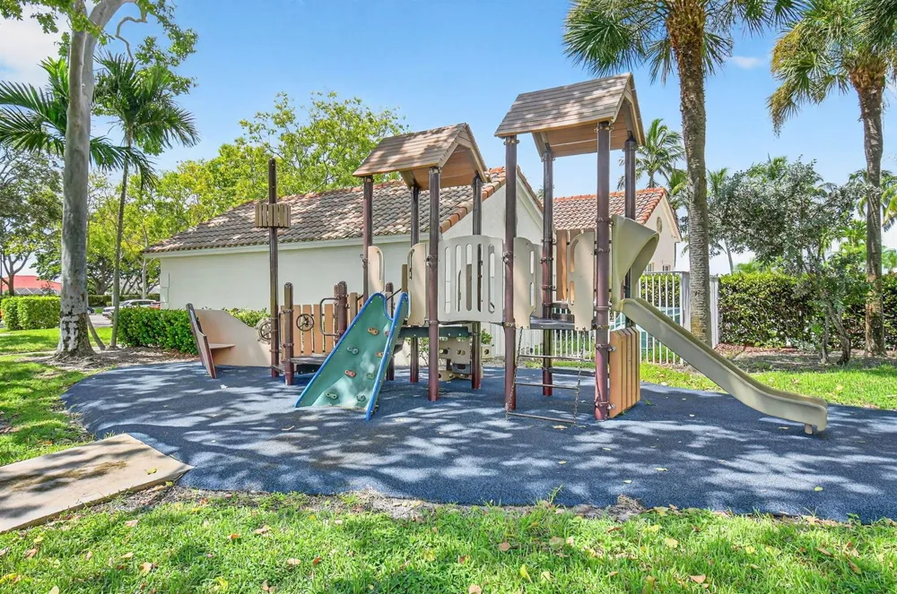 7390 HEATHLEY DRIVE Lake Worth, FL 33467