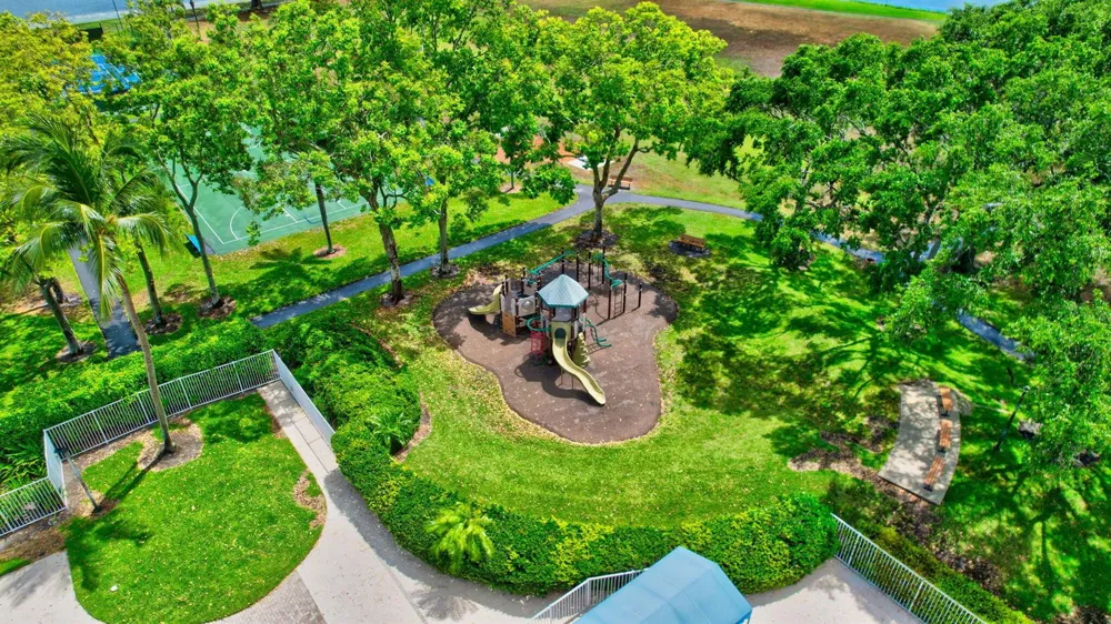 7390 HEATHLEY DRIVE Lake Worth, FL 33467