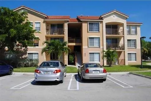 913 Villa Circle #913 Boynton Beach, FL 33435