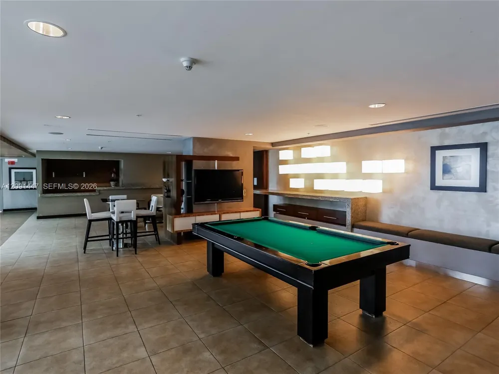 60 SW 13th St #3404 Miami, FL 33130