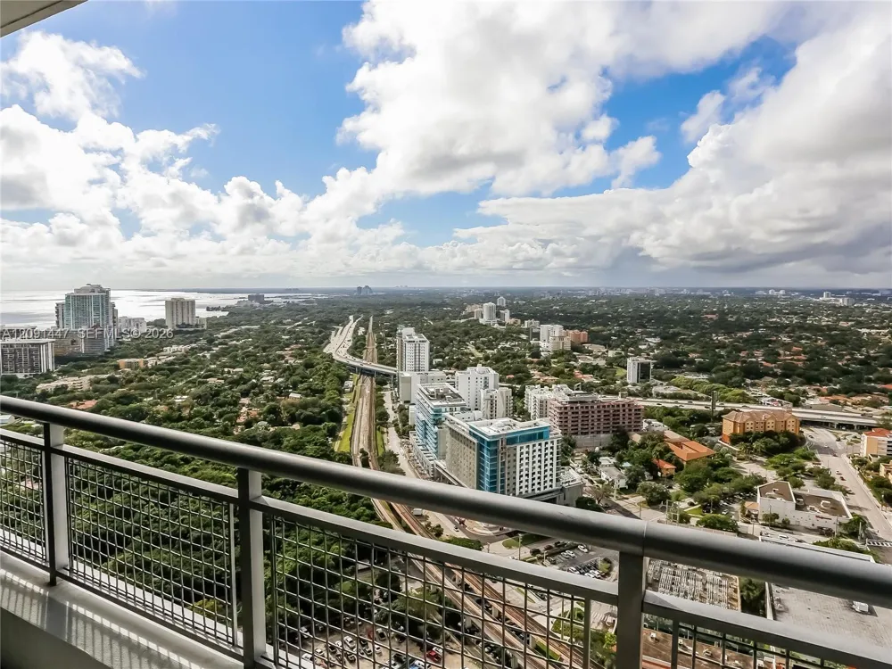 60 SW 13th St #3404 Miami, FL 33130