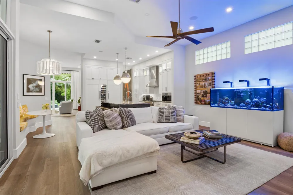 211 Sedona Way Palm Beach Gardens, FL 33418