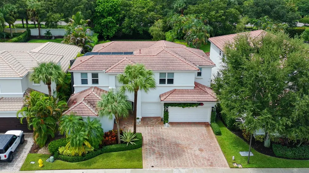 211 Sedona Way Palm Beach Gardens, FL 33418