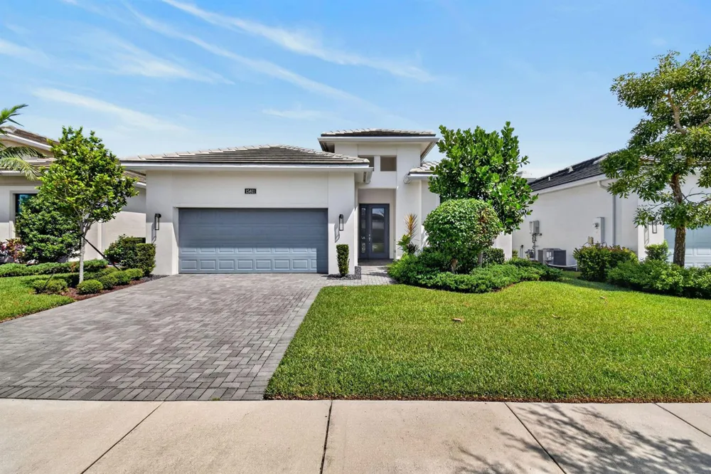 15811 Key Biscayne Lane Westlake, FL 33470